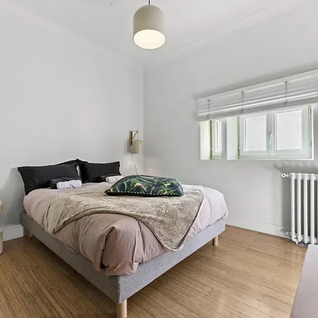 L'ecrin De J Grand T3 Lumineux Balcon 5min Gare Arenes Apartman